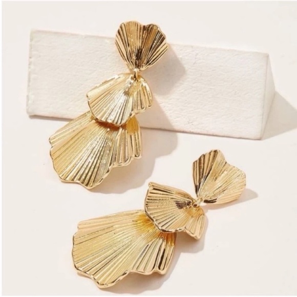 Anthropologie Jewelry - NWOT Azalea 18K Gold Plated Drop Earrings